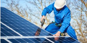 Installation Maintenance Panneaux Solaires Photovoltaïques à Herme